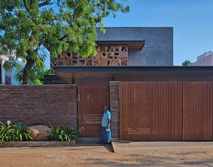 webe design lab builds TUT house around three courtyard spaces in india