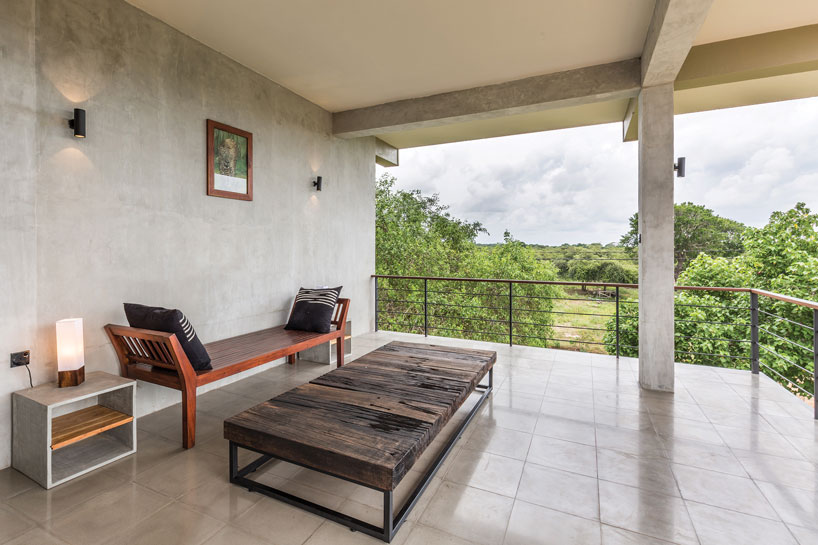 the tree tops wild life bungalow by chinthaka wickramage frames views in sri lanka designboom