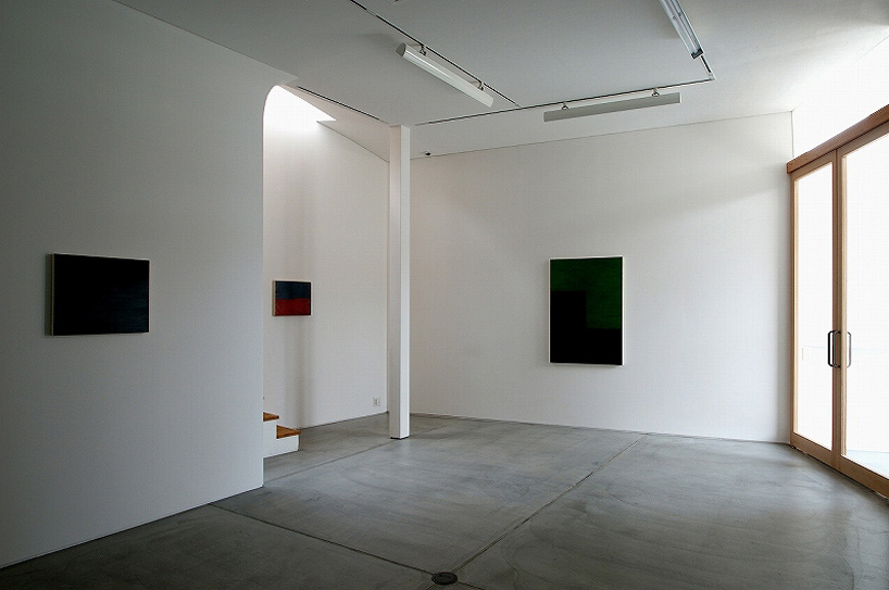 kensaku tohmoto architects combines house with gallery in otsu, japan - 1