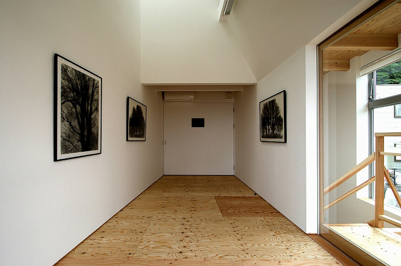 kensaku tohmoto architects combines house with gallery in otsu, japan