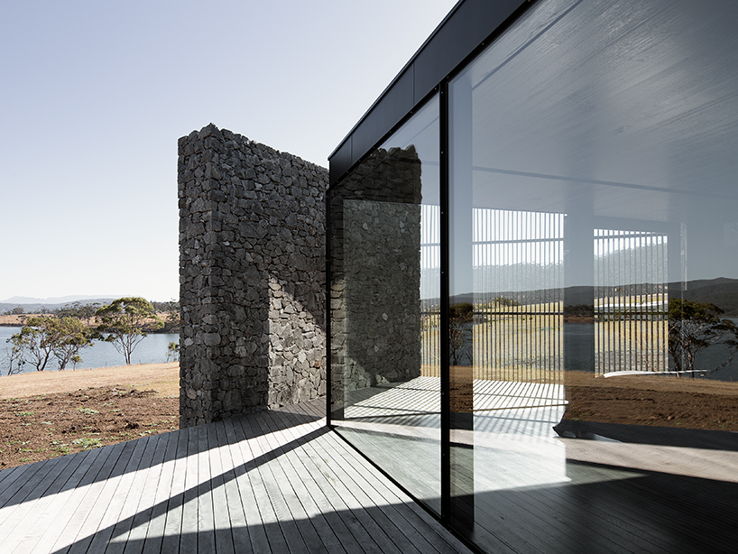 room 11 d'entrecasteaux