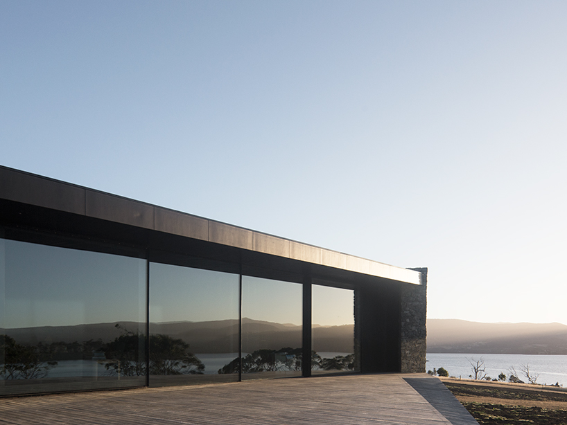 room 11 d'entrecasteaux