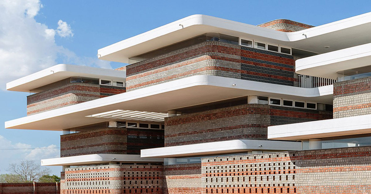 Sa Builds A School In Rural India Using Low Cost Construction Techniques