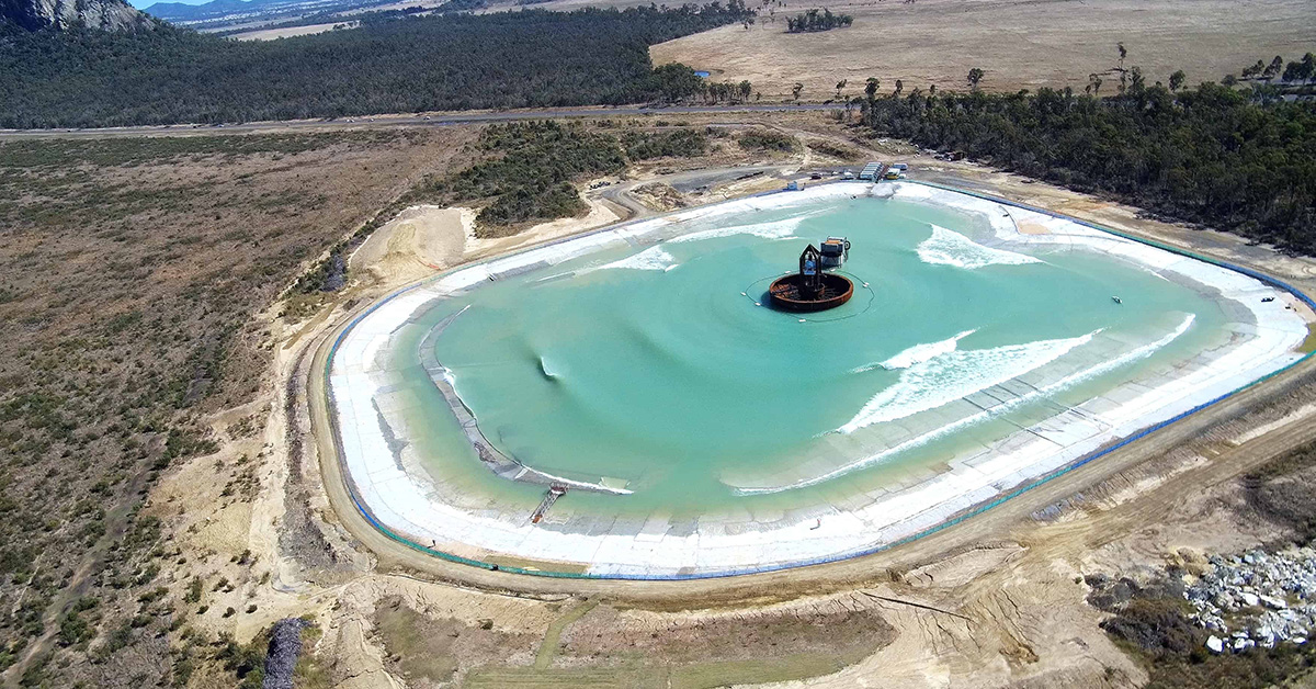 this massive pool in australia generates 5 different types of waves for