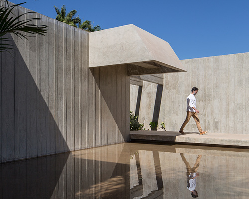 bloco arquitetos restores milton ramos' concrete 'MR 53 house' in brasília