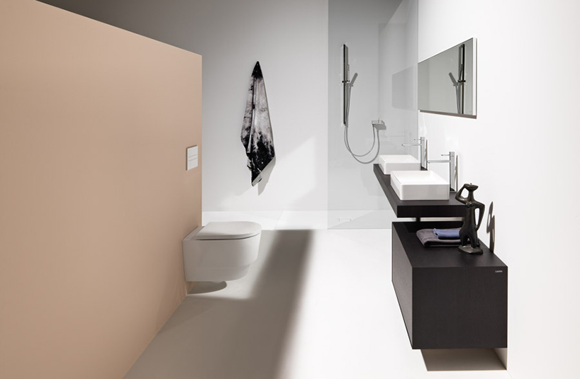 https://www.designboom.com/wp-content/uploads/2020/06/laufen-save-toilet-architonic-designboom01.jpg