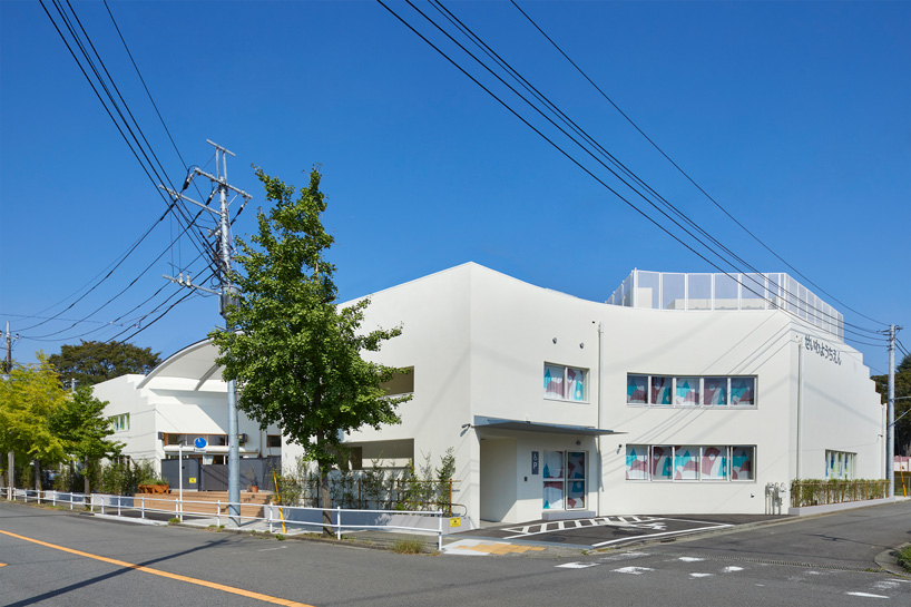 naf architect + design tops 'seiwa' kindergarten arcade with membrane roof in tokyo