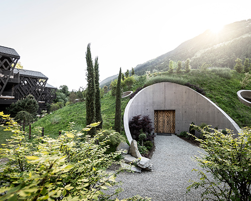 noa* (network of architecture) cuts into italy's south tyrolean landscape with its apfelhotel