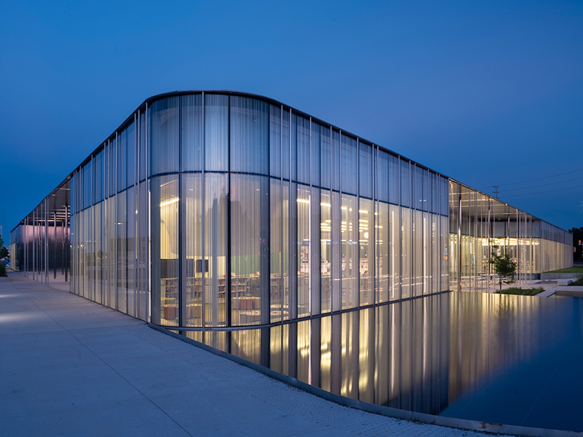 RDHA tops its springdale library in ontario with a fluid, undulating topography - 8