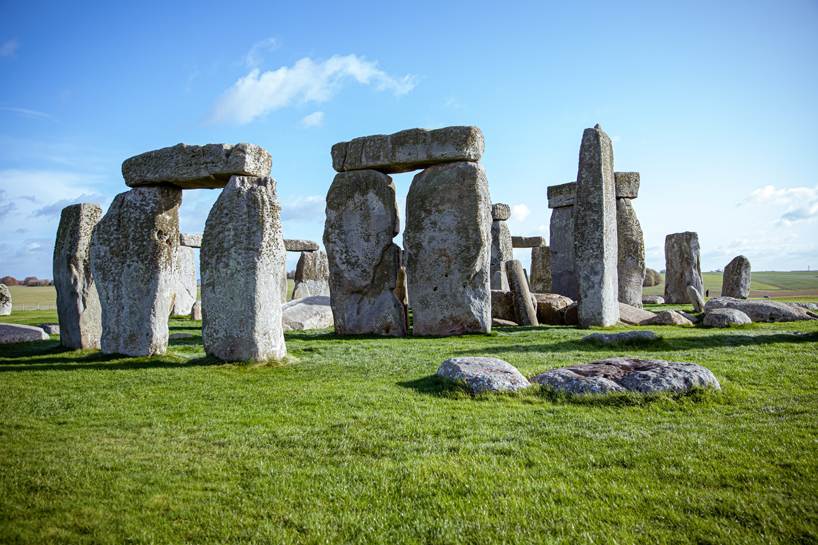 archaeologists pinpoint the origins of stonehenge's giant sarsen megaliths designboom