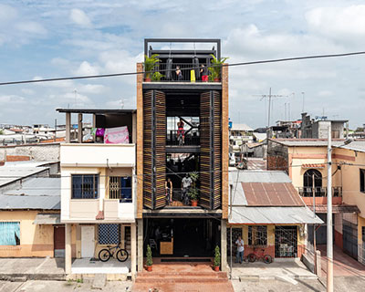 natura futura transforms ecuador house into permeable urban training center