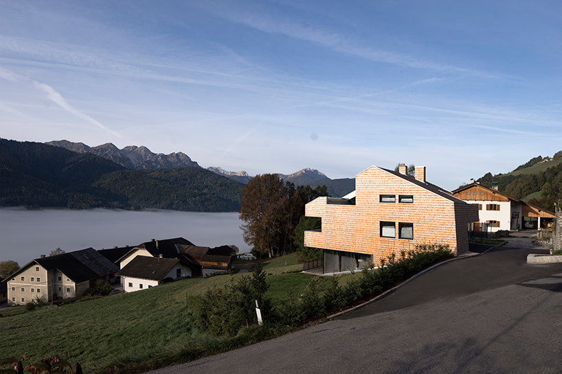 plasma studio house H