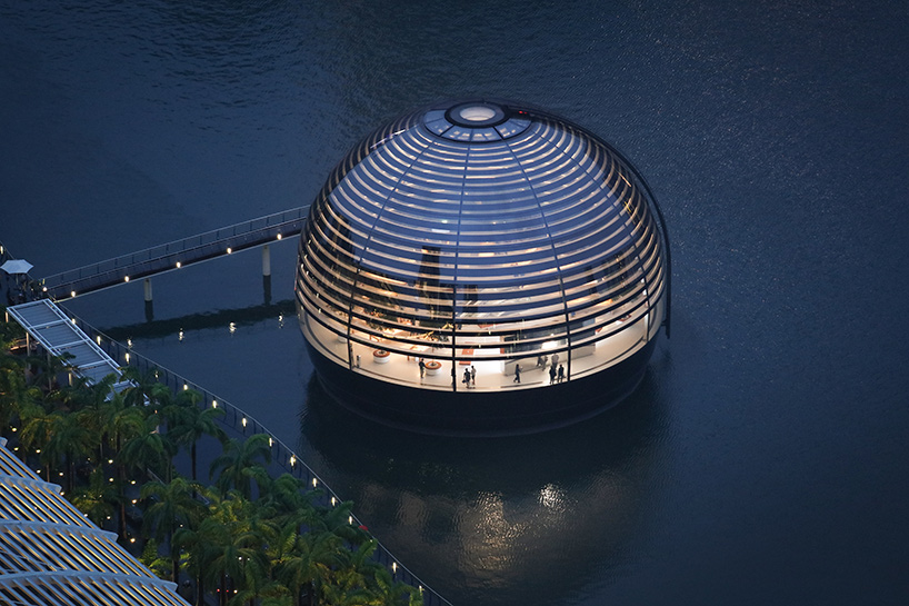 apple floating marina bay