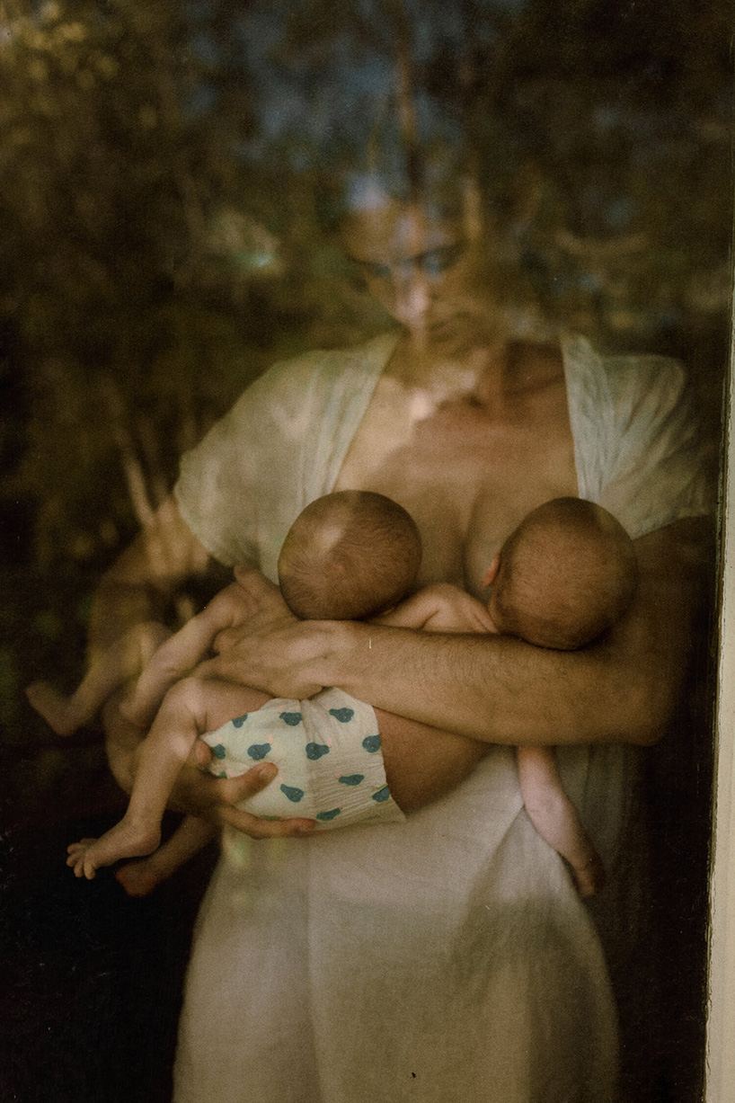 australian artist lisa sorgini captures mothers and children in quarantine