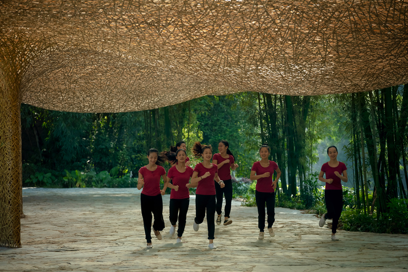 lllab. introduces a huge bamboo canopy to beauty spot in yangshuo, china designboom
