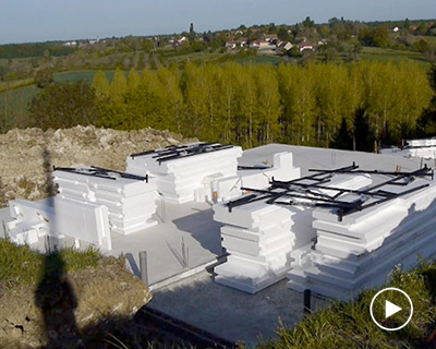 posyte, a polystyrene-based material used in eco-positive LEGO-like built homes