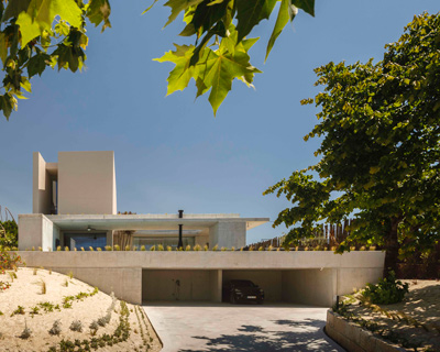 'EV house' by ARTSPAZIOS encourages outdoor living in viseu, portugal