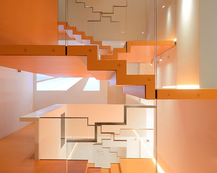 carlo ratti designs a 15-meter-high vertical plaza inside milan's MEET digital arts center