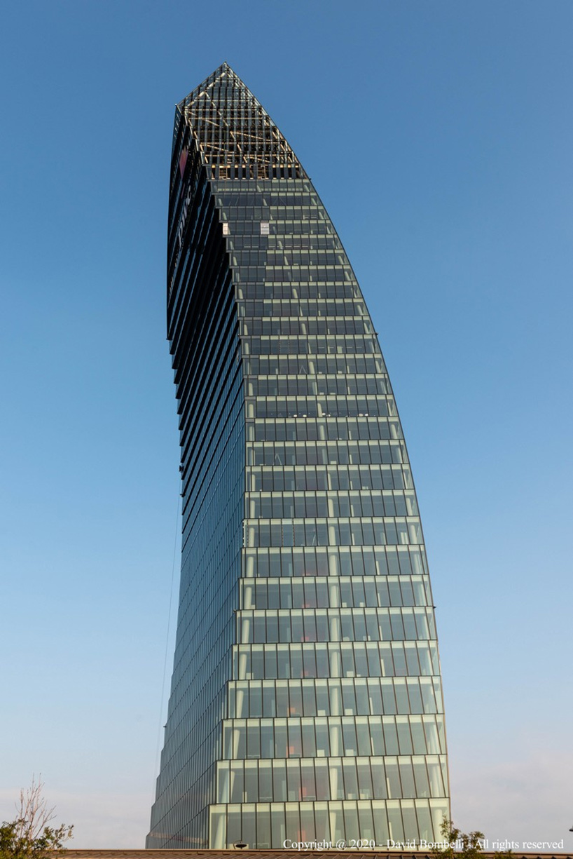 citylife daniel libeskind pwc