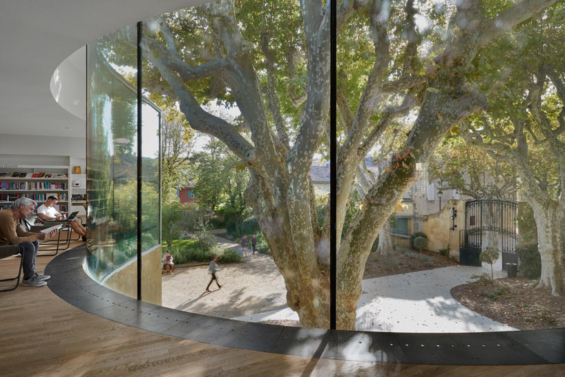 dominique coulon turns a 17th century french mansion into a new library designboom