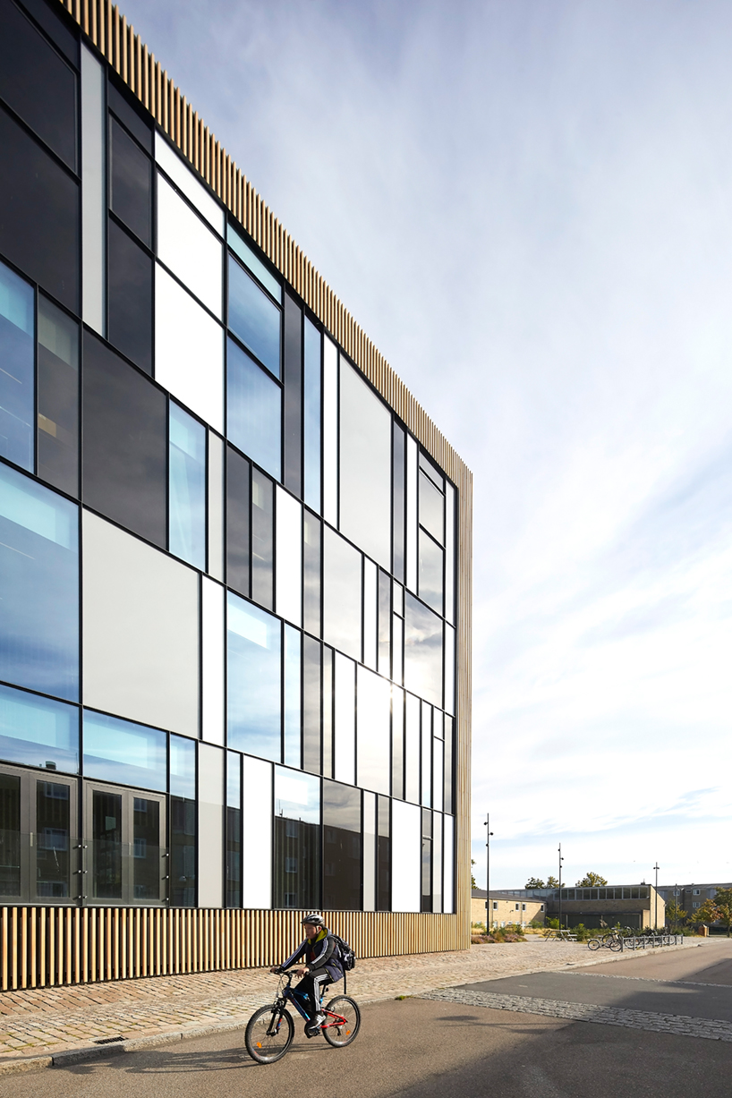 hufton crow cobe library