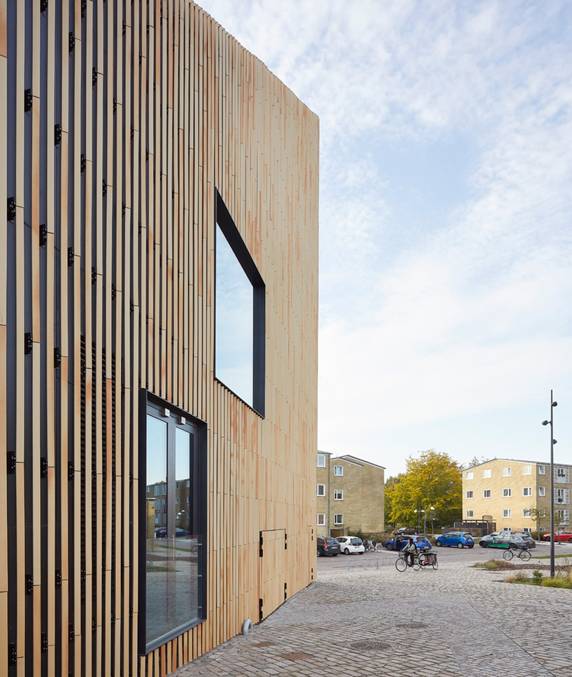 hufton crow cobe library