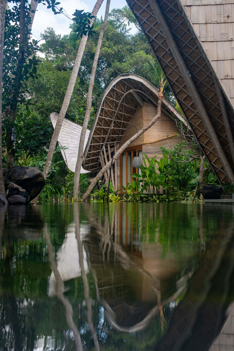 inspiral architects combines bamboo + rammed earth for ulaman eco retreat in bali - 5