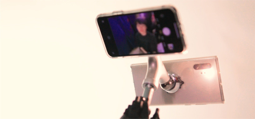 smartphone umbrella comes in two sizes