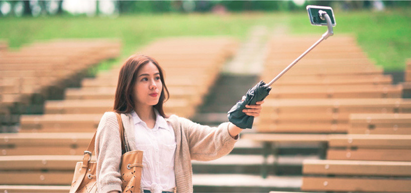 smartphone umbrella doubles as a selfie stick