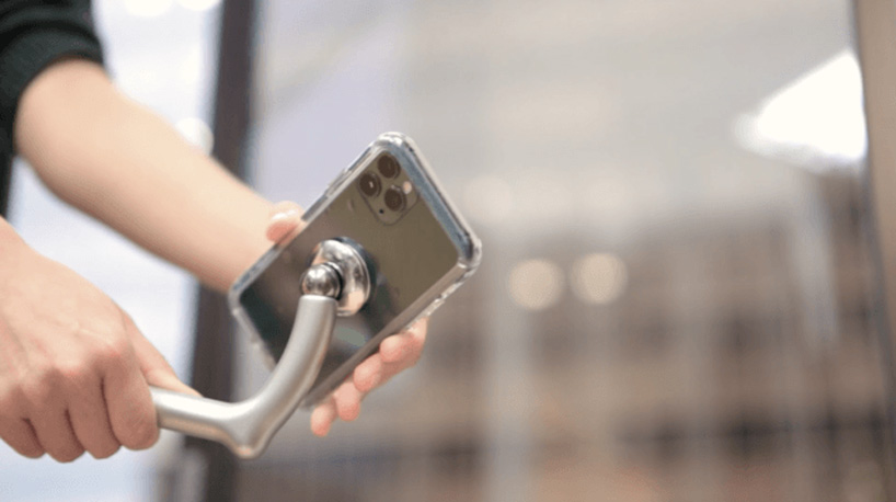 view of the magnet holder of the smartphone umbrella