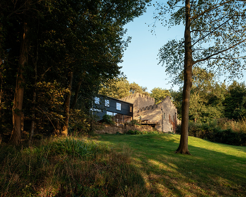 piers taylor moonshine house