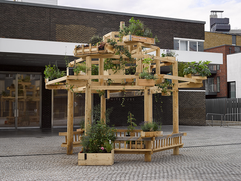 danh vo's chicxulub solo show at white cube is literally being dismantled and burned