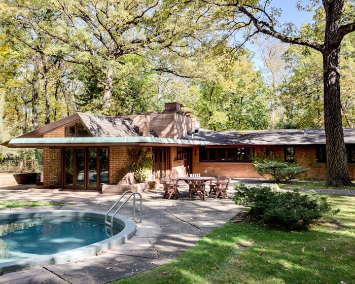 frank lloyd wright's usonian-style 'carr house' near chicago is for sale