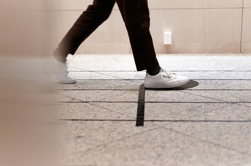 keep your social distance while playing erik satie in social harmony installation by NOSIGNER