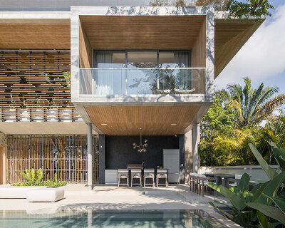 'atrium house' by studio saxe offers jungle and ocean views from a costa rica hilltop