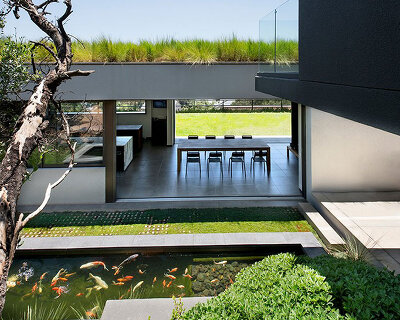 W DESIGN introduces residence with viewing platforms to the mountainous slopes of south africa