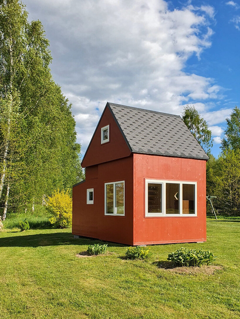 'brette haus' is a tiny prefabricated house that unfolds in only three hours - 6