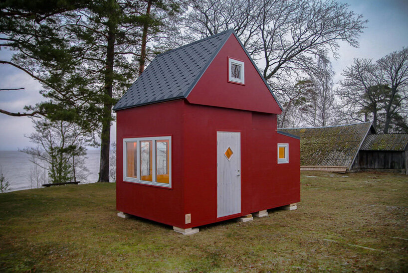 'brette haus' is a tiny prefabricated house that unfolds in only three hours - 9