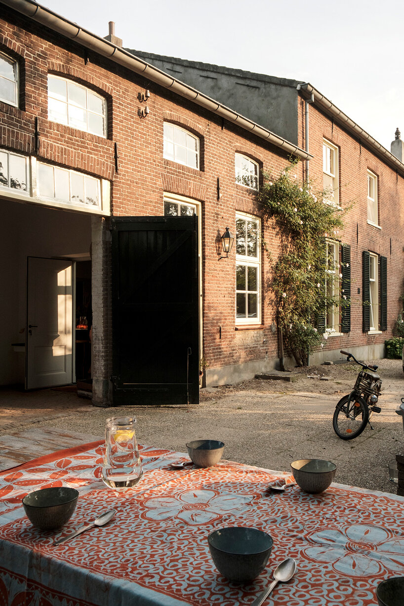 hilberinkbosch architecten renovates an old apple farm in the netherlands designboom