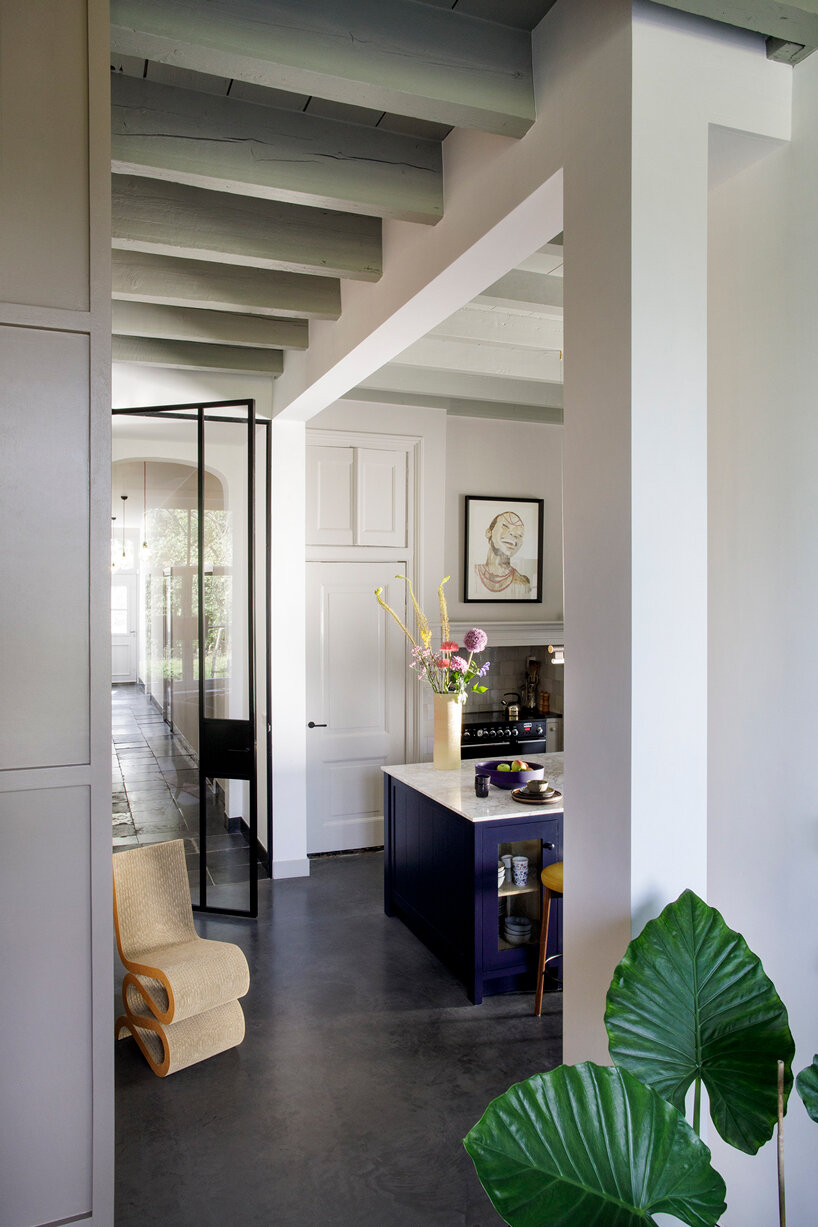 hilberinkbosch architecten renovates an old apple farm in the netherlands designboom