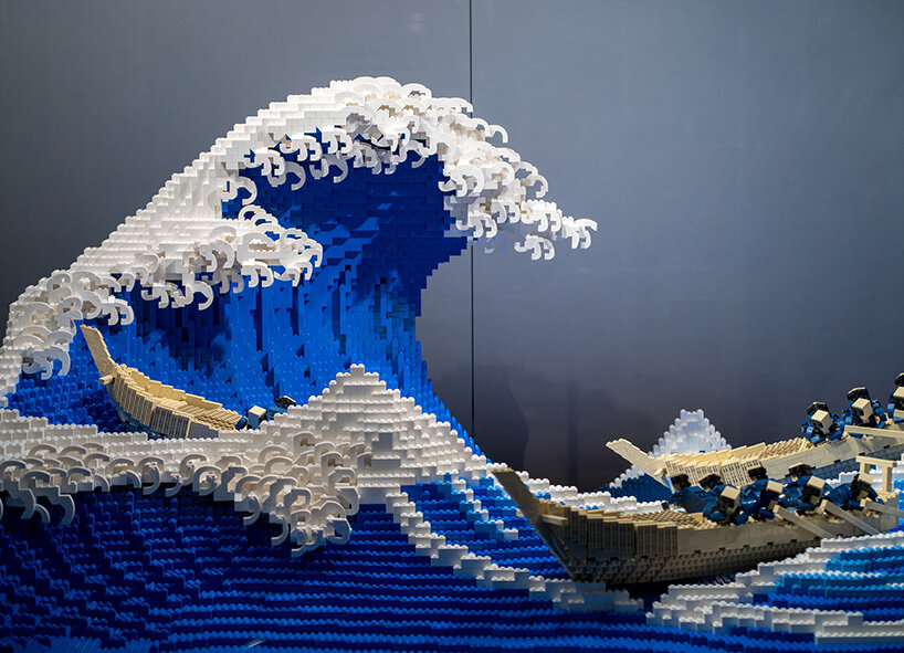 Jumpei Mitsui, un artista ufficiale Lego, ha ricreato La grande onda di  Kanagawa del pittore Hokusai usando 50.000 pezzi Lego e impiegando 400 ore  - Keblog