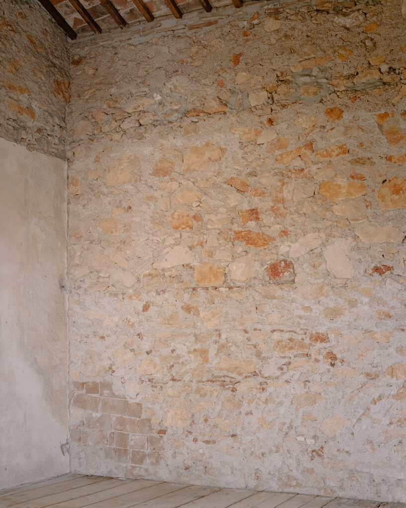 AMAA pleonastic fantastic