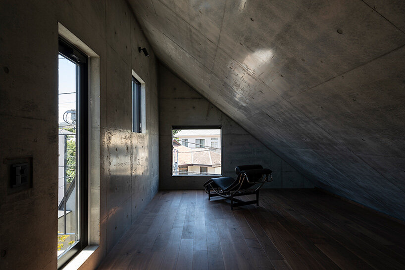 IKAWAYA architects concrete shell