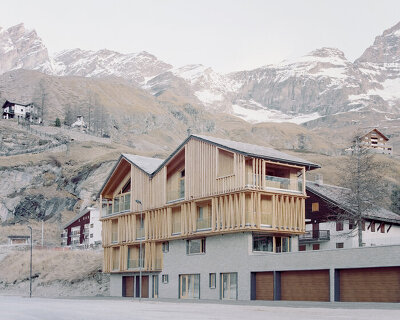 LCA architetti's 'chalet blanc' celebrates rhythmic timber framing