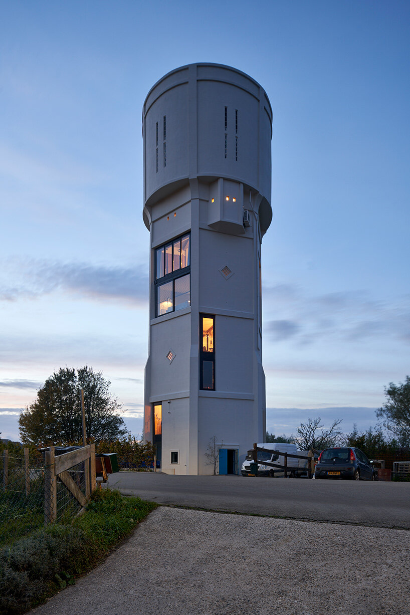 RVArchitecture water tower