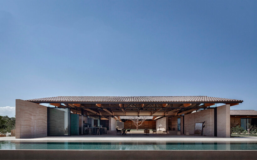 dellekamp arquitectos nestles cabo house into the mexican coastline designboom