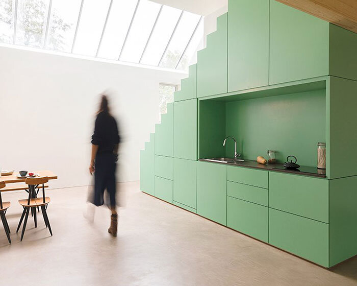 de nieuwe context transforms artist atelier into contemporary residence in the netherlands