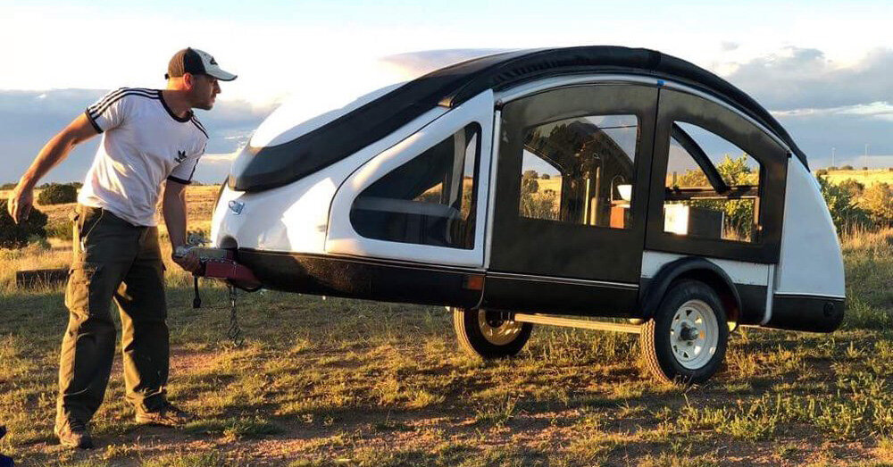 404 error page deisgn example #200: this ultralight teardrop trailer by earth traveler is made from chicken feathers