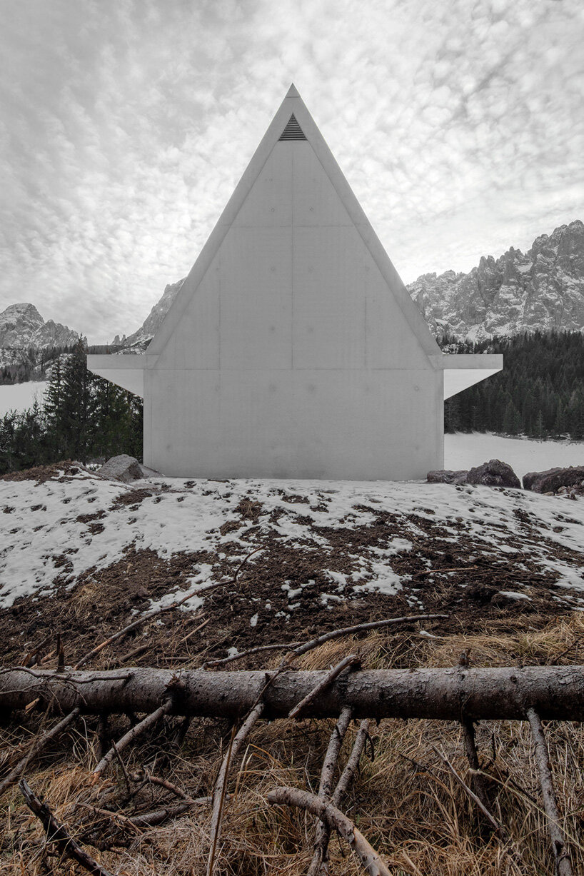 pedevilla + willeit architektur shape service building like a mountain peak in the dolomites