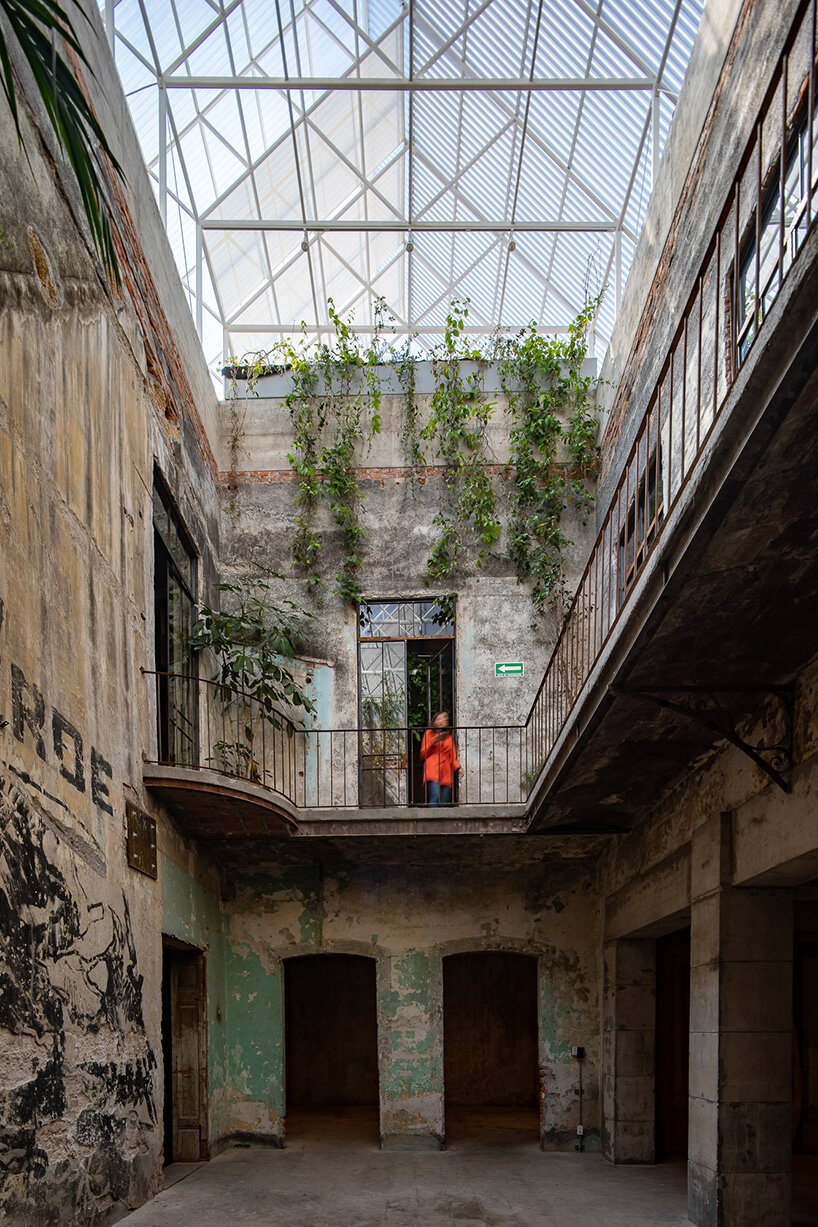 PRODUCTORA rooftop prim